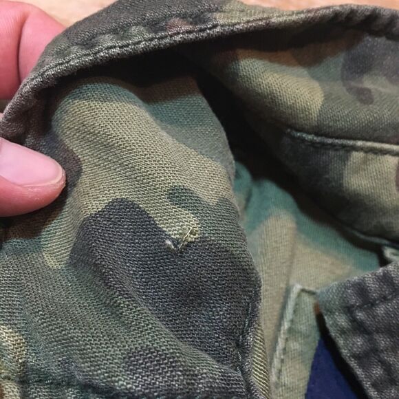 American Eagle Jean Jacket Womens Small Camo Denim Heart Embroidered Cincinnati - Picture 7 of 16